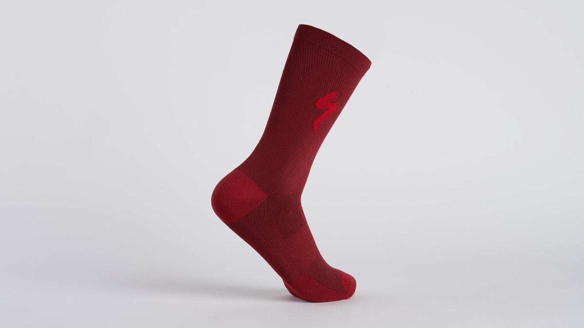 Soft Air Road Calcetines Altos Specialized Garnet Red